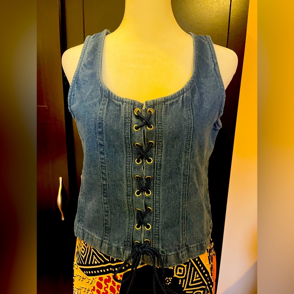La Armario denim lace-up vest top with blue strings in front. Blue. Size M. NWT - Picture 4 of 11